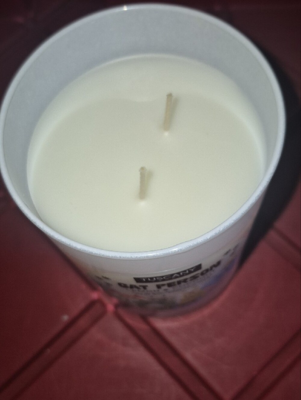 Tuscany Cat Person Lemon & Coconut Scented Candle -13oz - Picture 2 of 4